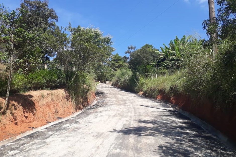 Fresa de asfalto em rua do Capuava