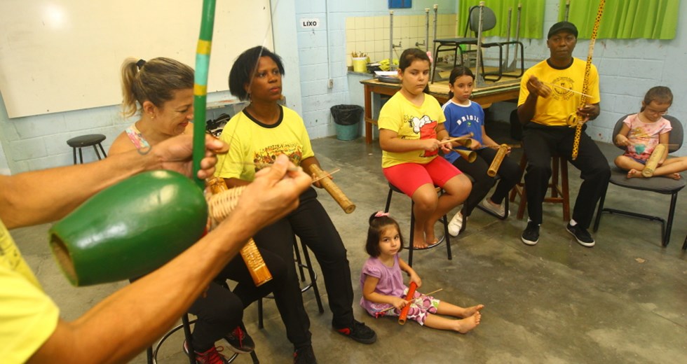 Programa Escola Aberta - aula de capoeira na Emef Vera Lúcia Carnevalli Barreto. Foto: Claudio Vieira/PMSJC. 04-05-2019