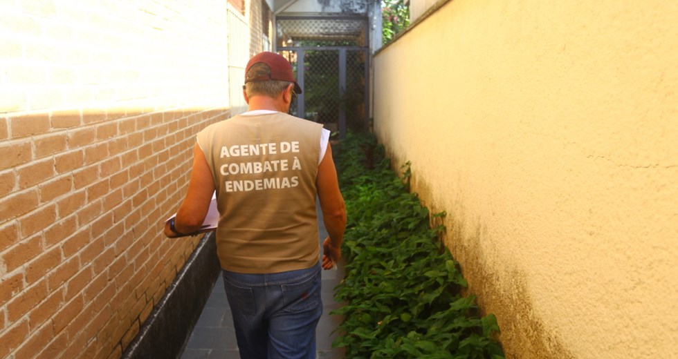 Prefeitura faz arrastões de combate à dengue pela cidade ( Jardim Esplanada ). Foto: Claudio Vieira/PMSJC. 06-05-2019