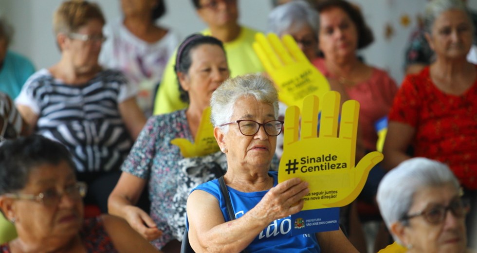 Maio Amarelo - Atividades Sensoriais de Mobilidade nas Casas do Idoso Norte. Foto: Claudio Vieira/PMSJC. 07-05-2019
