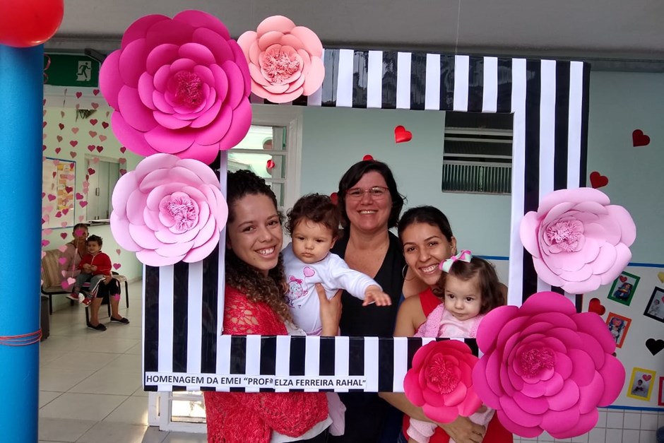 Comemoração do Dia das Mães na Emei Elza Ferreira Rahal, localizada na Vila Maria, região central da cidade