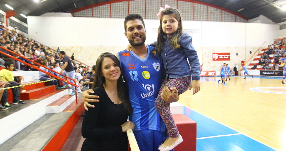 cv__1223-claudio_vieira.jpg