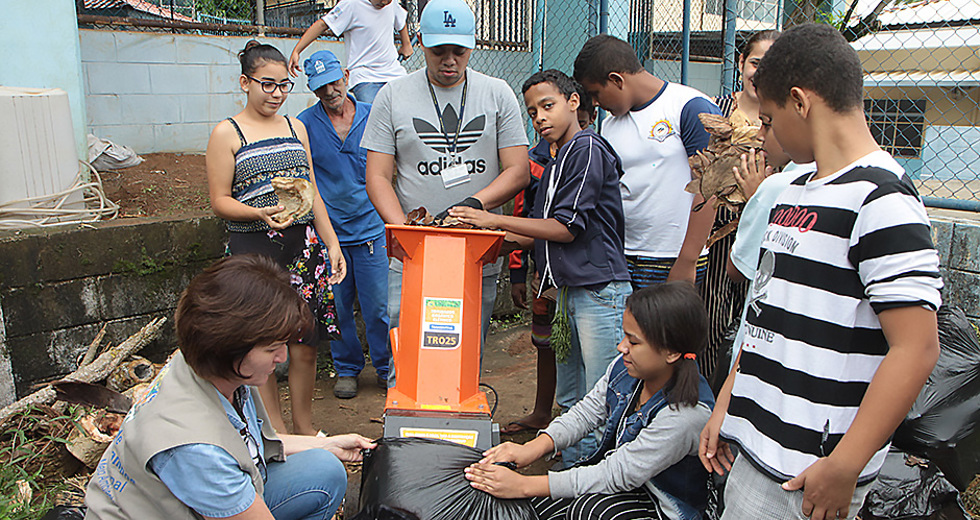 oficina-implatacao-composteira-emef-rosa-tomita-14-11-2019-lucas-cabral-01.jpg