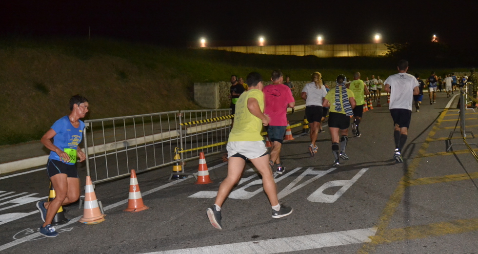 corrida-noturna-eugenio-de-melo-19-10-2019-lucas-cabral-03.jpg