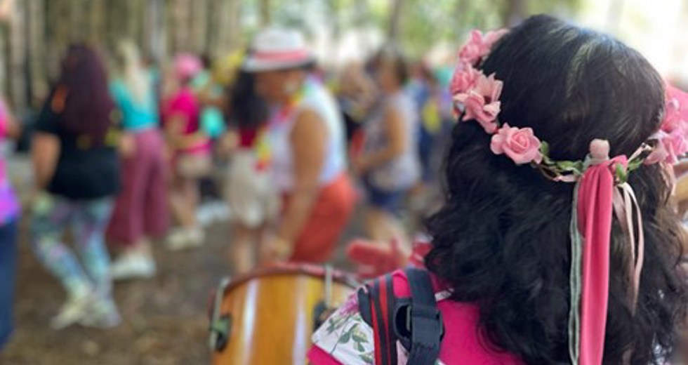 Grito de Carnaval dos frequentadores das Casas do Idoso no Parque Vicentina Aranha