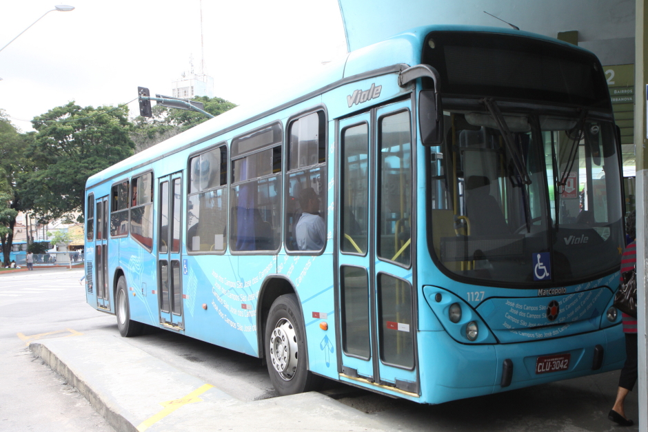 onibus_linhas_121_12806beto_faria.jpg