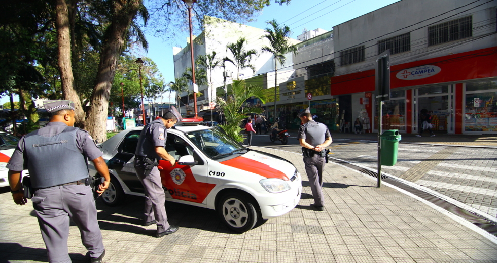 cv__6997_claudio_vieira.jpg