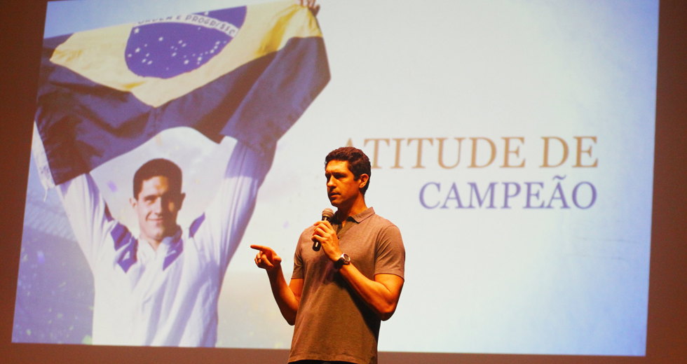 gustavo-capa.jpg