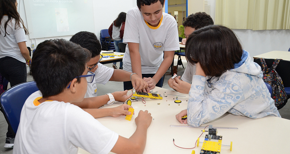 oficina-robotica-cedempe-09-04-2019-lucas-cabral-10.jpg