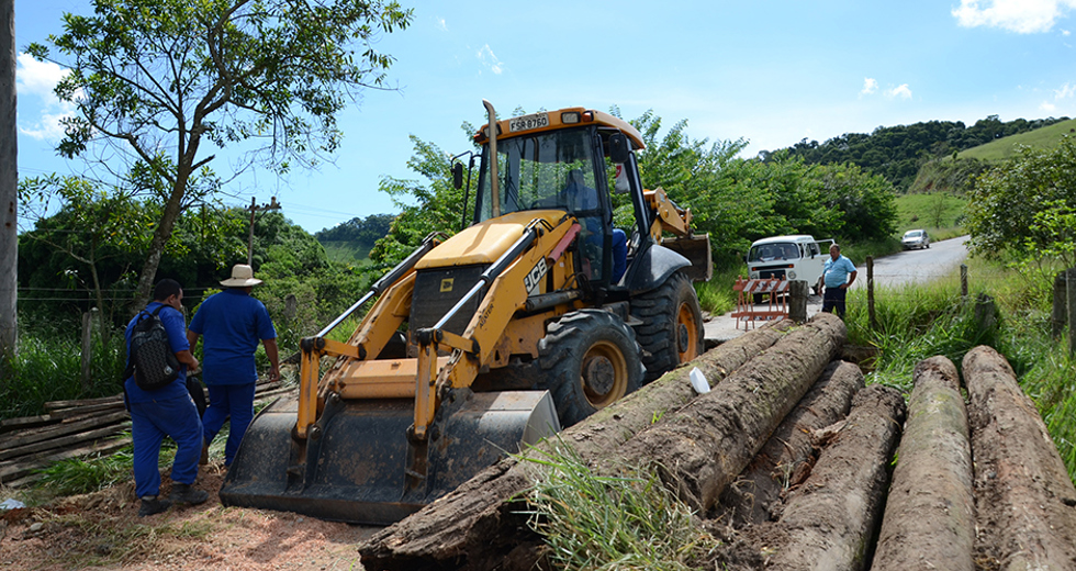 ponte-estrada-santo-agostinho-de-baixo-25-02-2019-lucas-cabral-01.jpg