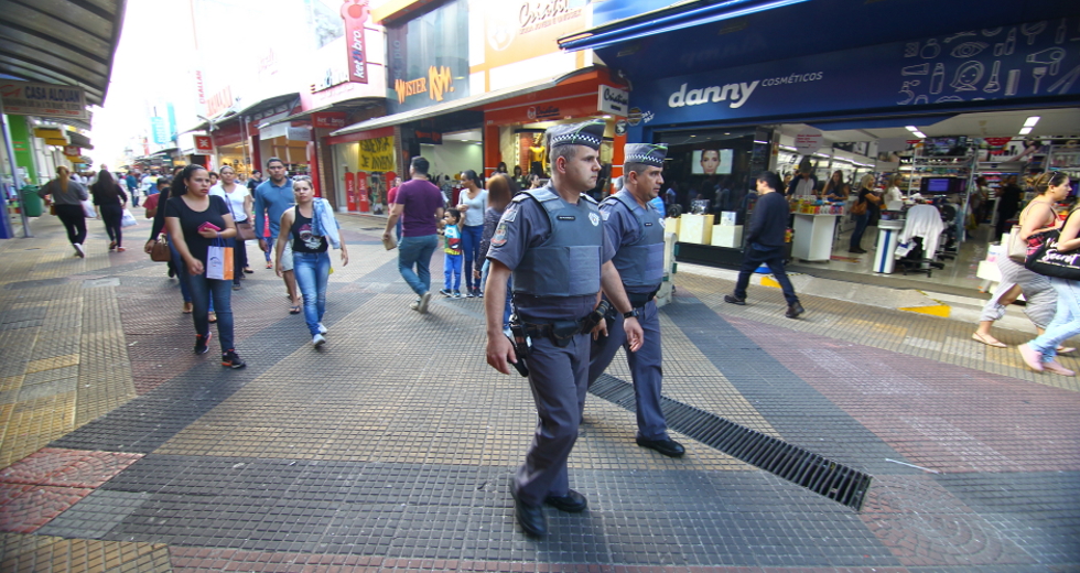 cv__7074_claudio_vieira.jpg