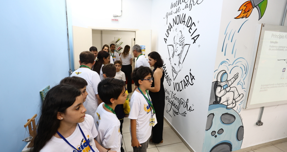 Projeto Sócios-Mirins visita o MIC. Foto: Claudio Vieira/PMSJC 05-11-2025 