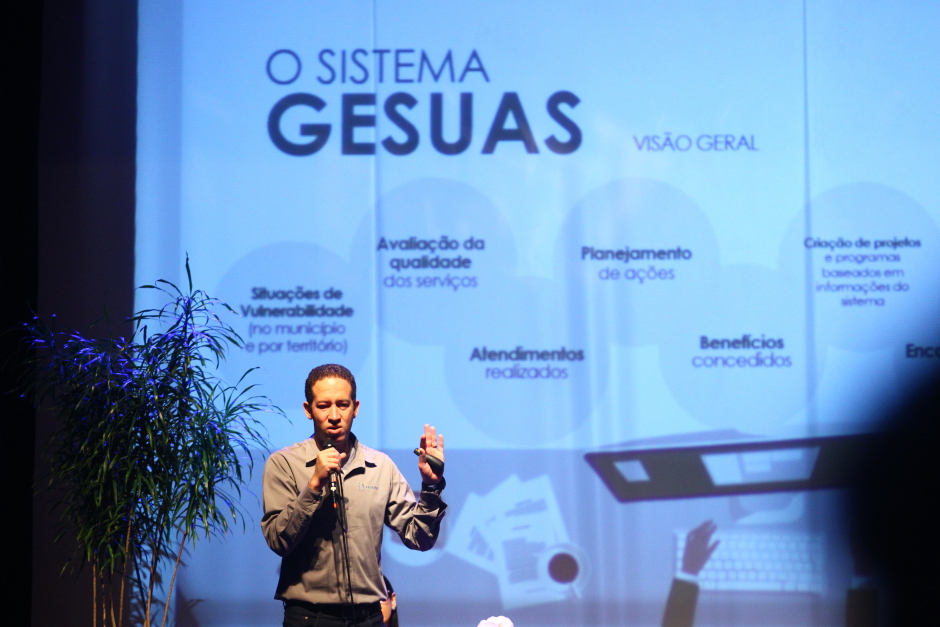 cv__7338_claudio_vieira.jpg