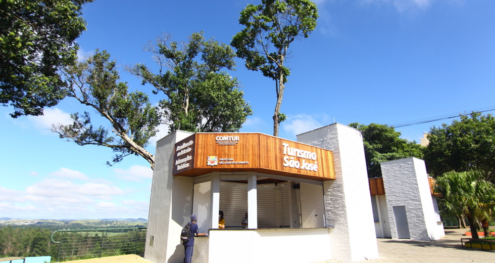 cv__7165_claudio_vieira.jpg