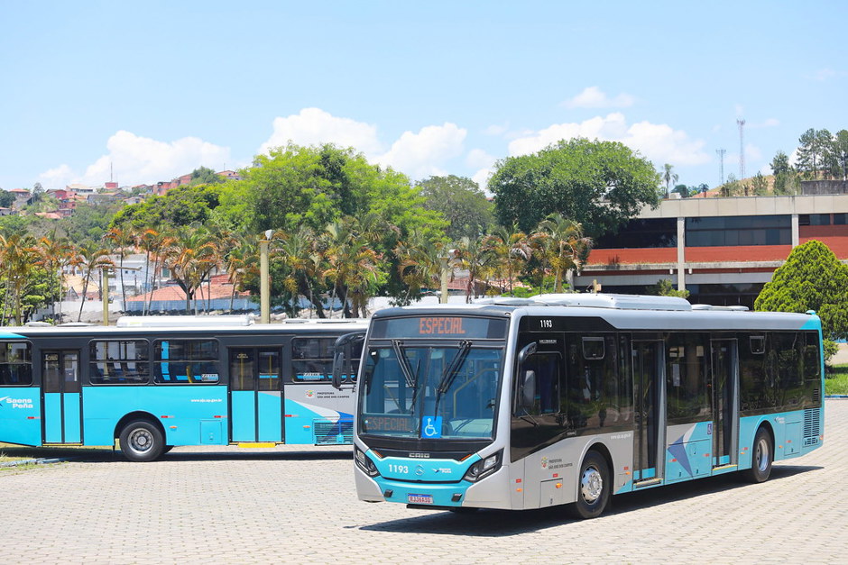 Linha gratuita para aniversário da cidade 
