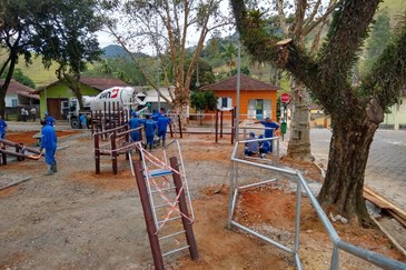 Playground São Francisco Xavier 