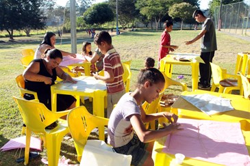 Festival de pipas no poliesportivo Jardim das Cerejeiras  27 07 2019