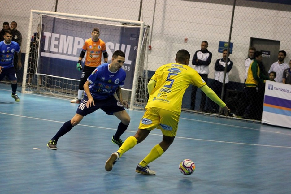 Taubaté x São José Futsal