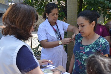 4°  dia de vacinação contra a febre amarela - Comunidade Pinheirinho do Urbanova