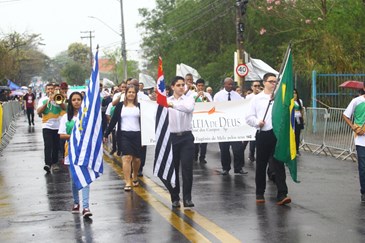 Desfile Cívico em comemoração aos 142 anos do Distrito de Eugênio de Melo. Foto: Claudio Vieira/ PMSJC. 01-09-2019