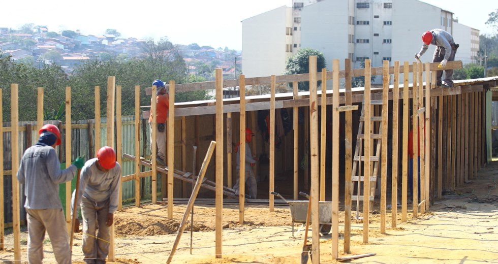 Início das obras da escola do Jardim Mesquita. Foto: Claudio Vieira/ PMSJC. 17-09-2019