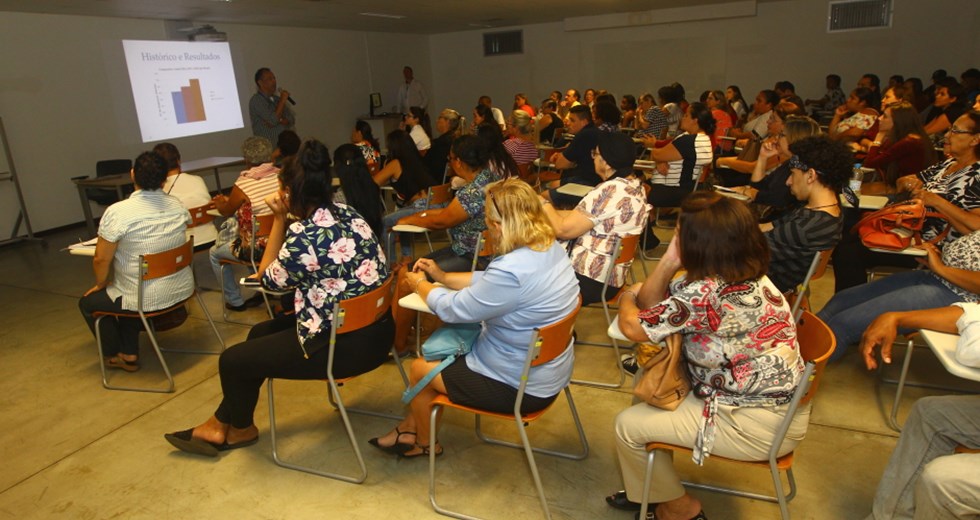 Formatura do curso de qualificação do Fundo Social. Foto: Claudio Vieira/PMSJC. 07-10-2019