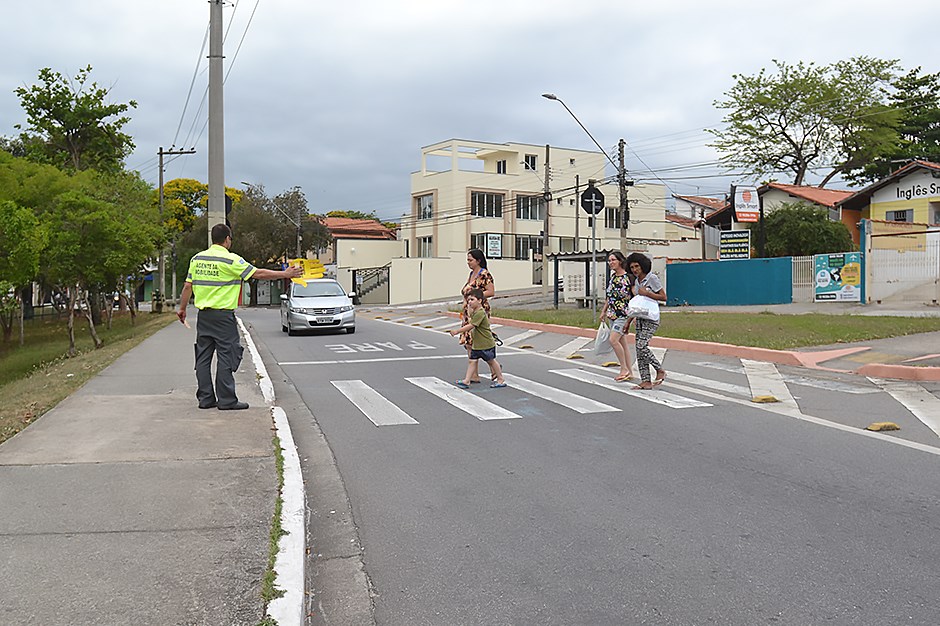 Foto: Lucas Cabral/PMSJC CAMPANHA SINAL DE GENTILEZA AVENIDA SALINAS - 23-10-2019 - LUCAS CABRAL