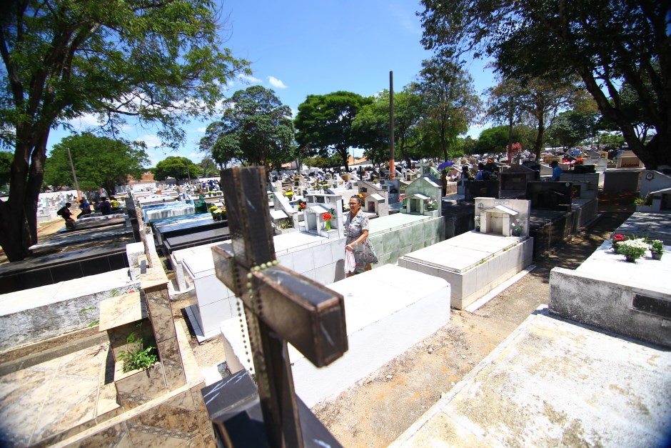 Dia de Finados - Cemitério Colônia Paraíso (Morumbi). Foto: Claudio Vieira/PMSJC. 02-11-2019