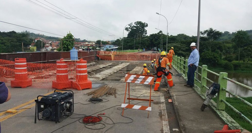 Obras na ponte Minas Gerais 01 03 2018
