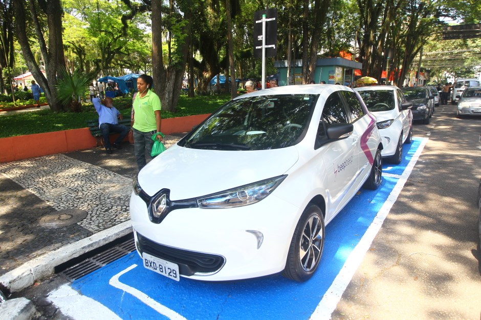 São José Sustentável: Prefeitura inicia serviço de carros elétricos compartilhados. Foto: Claudio Vieira/PMSJC 13-12-2019