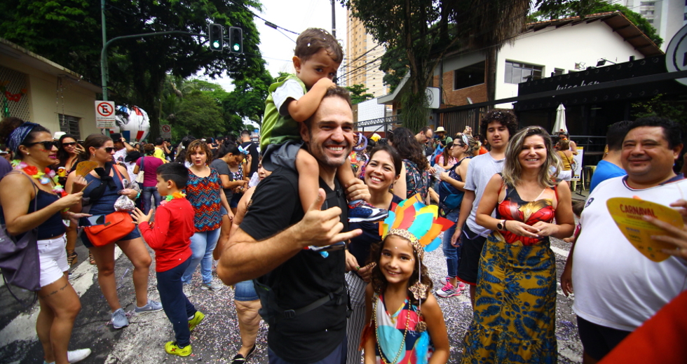 cv__7933_claudio_vieira.jpg