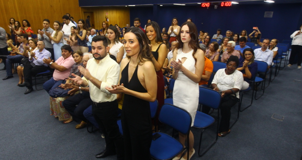 cv__7832_claudio_vieira.jpg