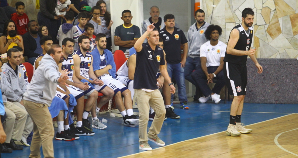 cv__3969-claudio_vieira.jpg