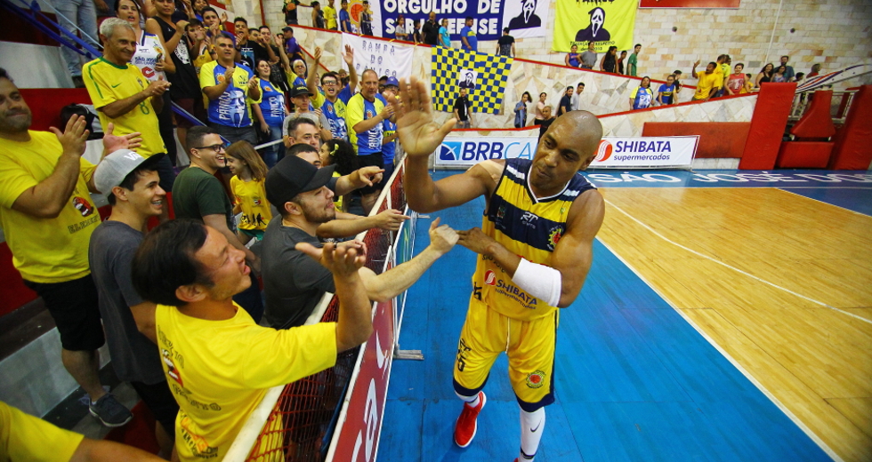 cv__1704-claudio_vieira.jpg
