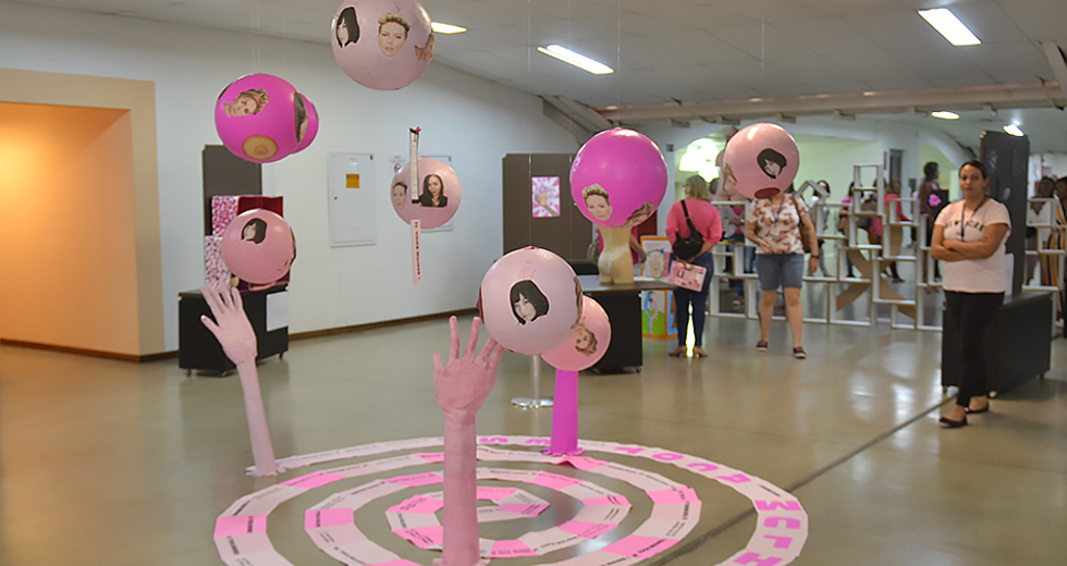 palestra-e-exposicao-prevencao-ao-cancer-de-mama-cefe-24-10-2019-lucas-cabral-38.jpg