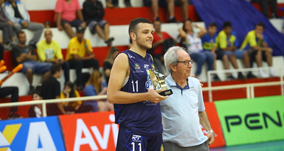 cv__1487-claudio_vieira.jpg