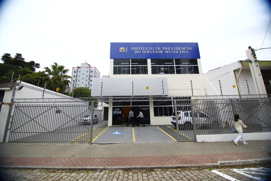 cv__5561-claudio_vieira.jpg