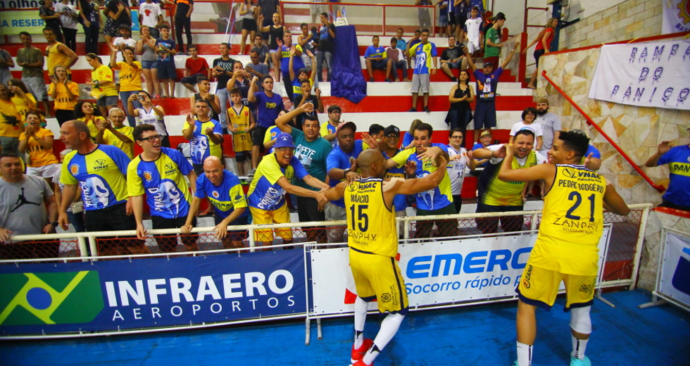 cv__1677-claudio_vieira.jpg