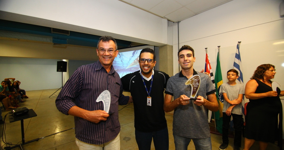 cv__6982-claudio_vieira.jpg