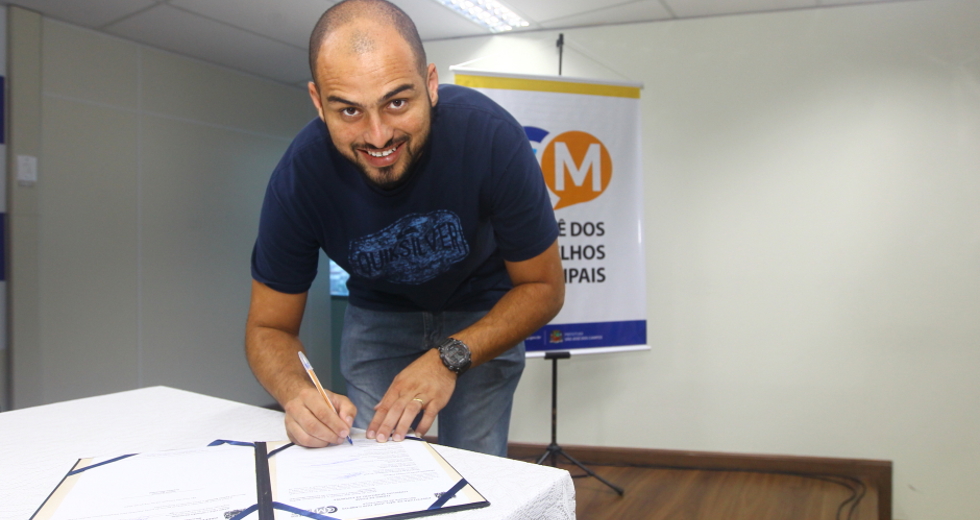 cv__5063_claudio_vieira.jpg