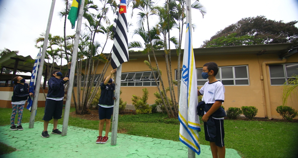 cv__7495_claudio_vieira.jpg