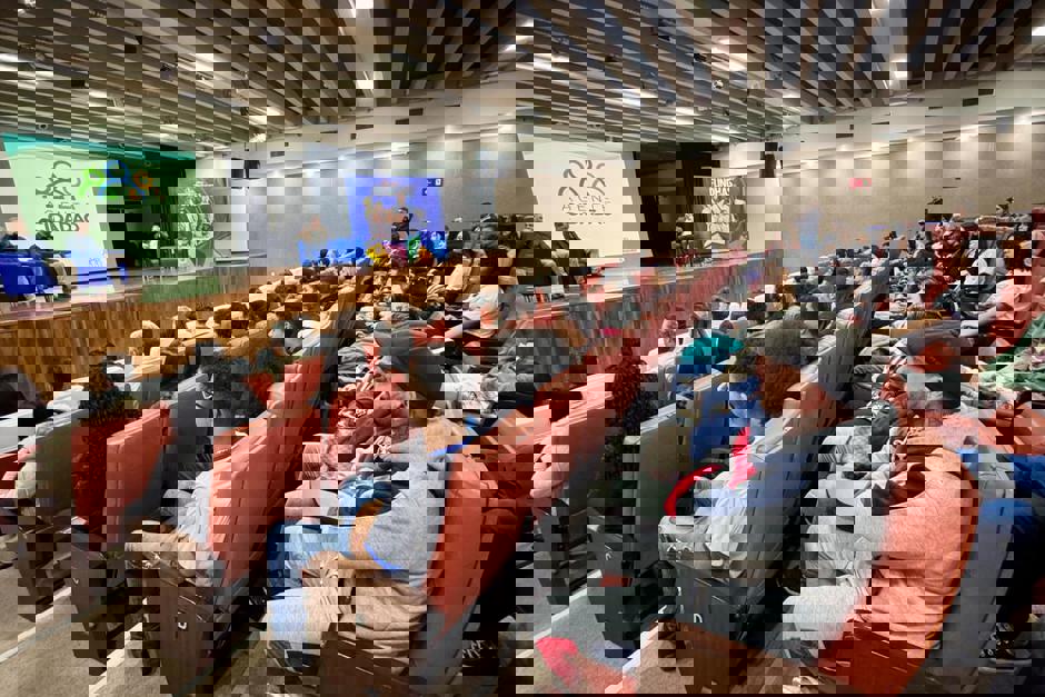 Jovens vão trabalhar em secretarias de Prefeitura por seis meses