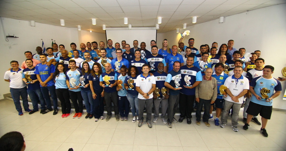 cv__7375-claudio_vieira.jpg