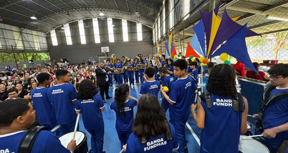 O evento reuniu autoridades, funcionários, alunos e familiares em um momento de comemoração