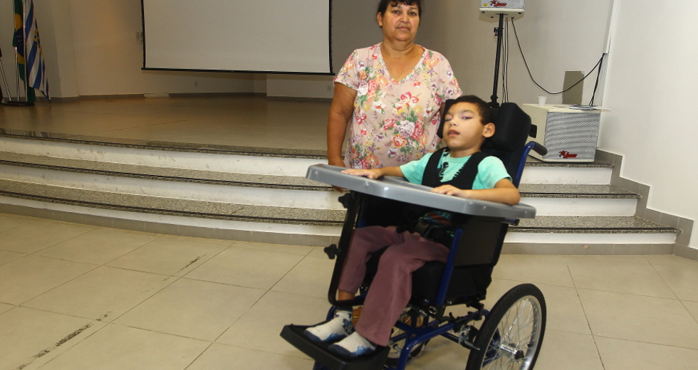 entrega_cadeiras_rodas-36-claudio_vieira-05122017.jpg