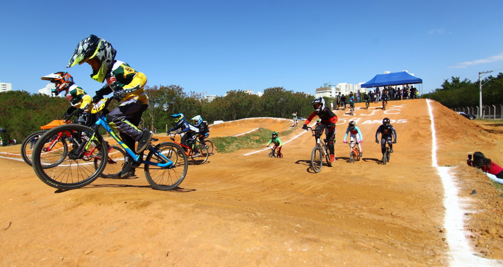 cv__0750_claudio_vieira.jpg