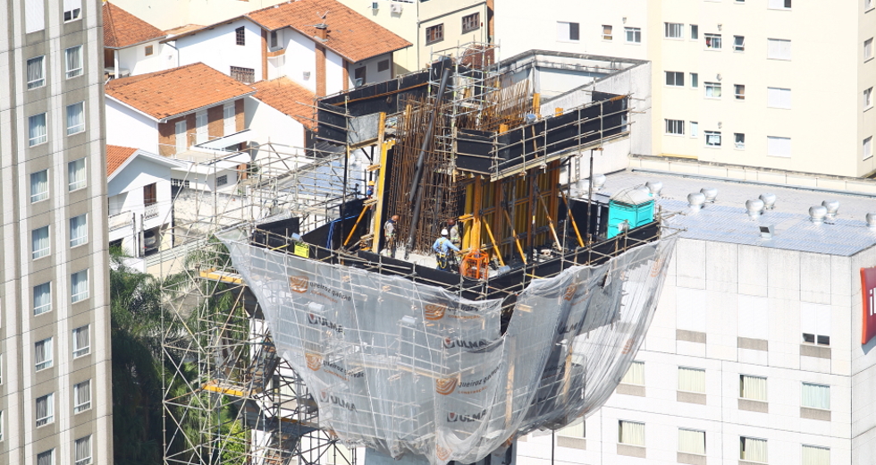 cv__3888_claudio_vieira.jpg