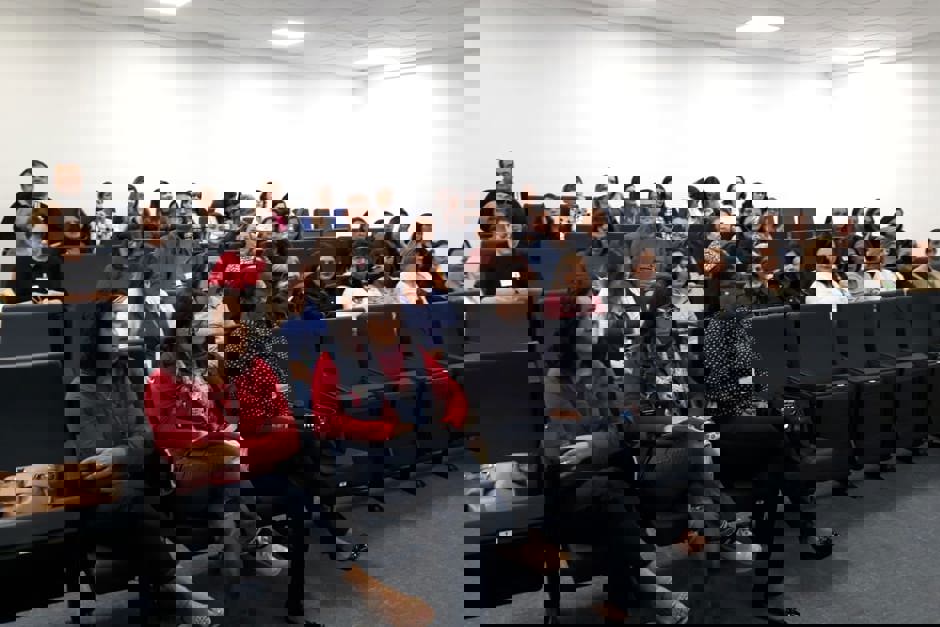 capacitacao-cras-e-servicos-de-fortalecimento-de-vinculos.jpeg