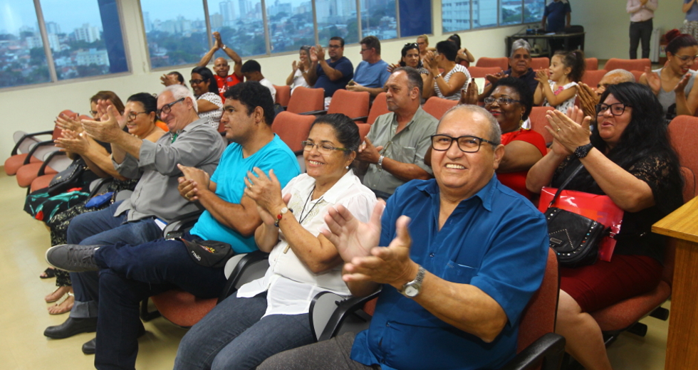 cv__8203_claudio_vieira.jpg