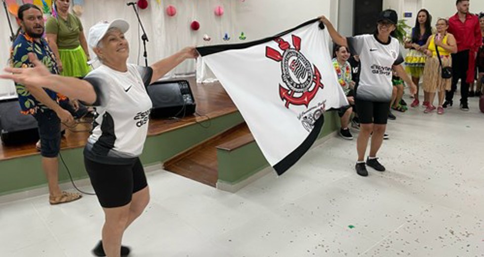 Concurso de fantasias de Carnaval na Casa do Idoso Centro